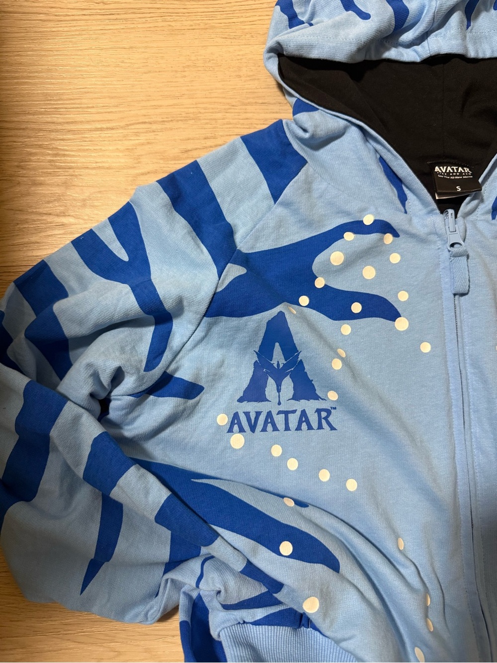 RARE AVATAR Fire & Ash Movie REVERSIBLE Promo Na’vi Hoodie Ears Disney Sz Small - Picture 3 of 9